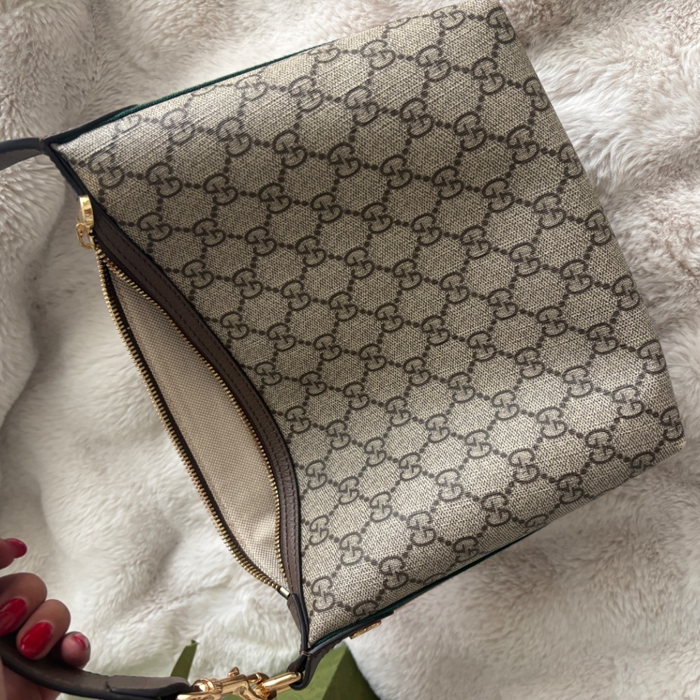 Authentic Gucci shoulder bag - Picture 2 of 7